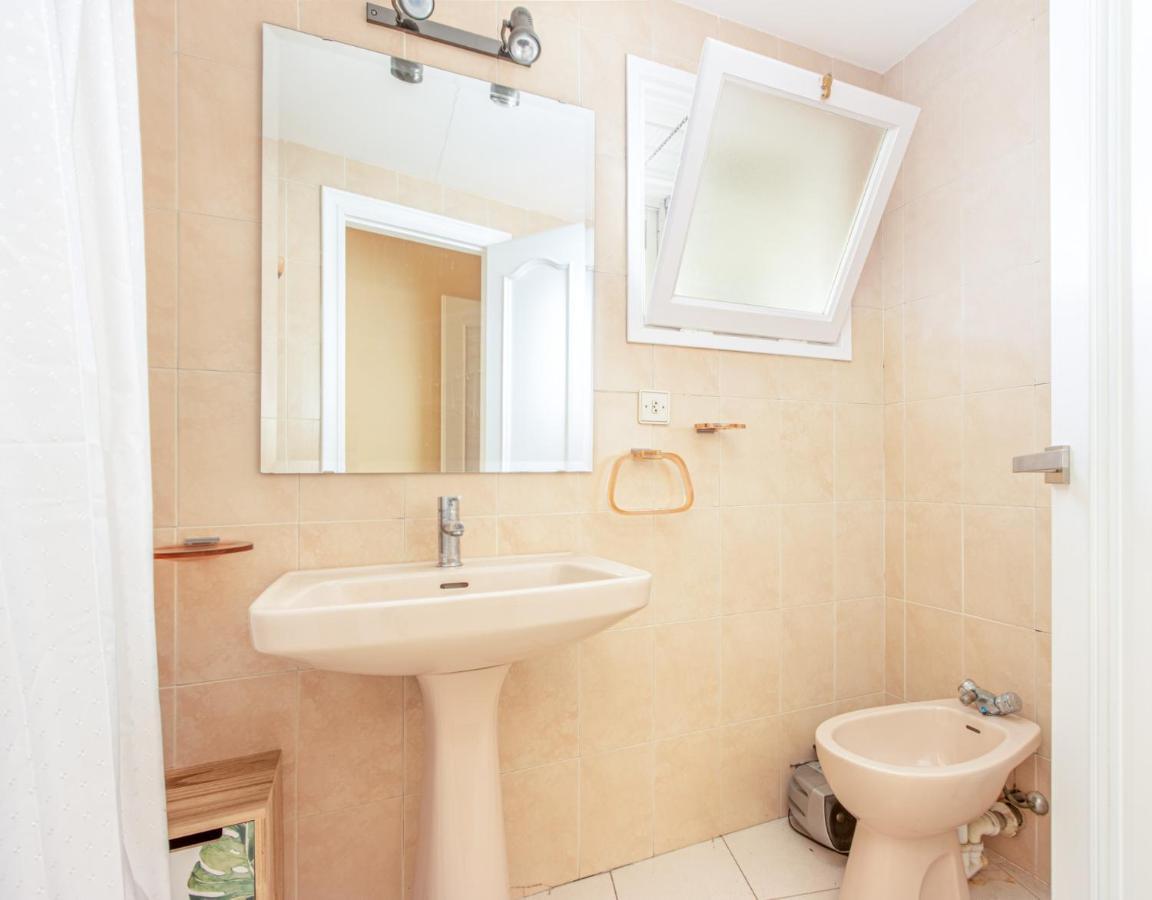 Dali City Apartamento Figueres  Ngoại thất bức ảnh